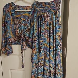 Colorful Paisley Women's Full Pant Suit Boho Vibe 70% Polyester 30% Silk Top Inc